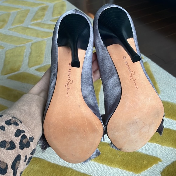Report Signature Satin Heels Size 8 - Picture 3 of 5